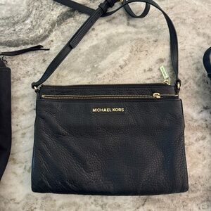 Michael kors crossbody bag